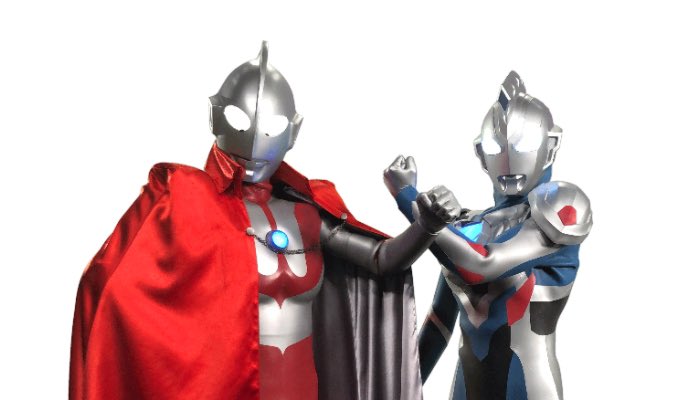 Imagem: Ultraman e Ultra-Seven.
