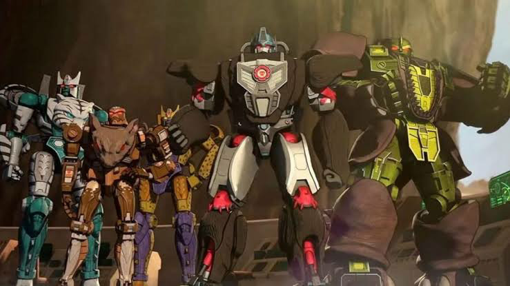 Imagem: Robôzinhos de 'Transformers' de frente.