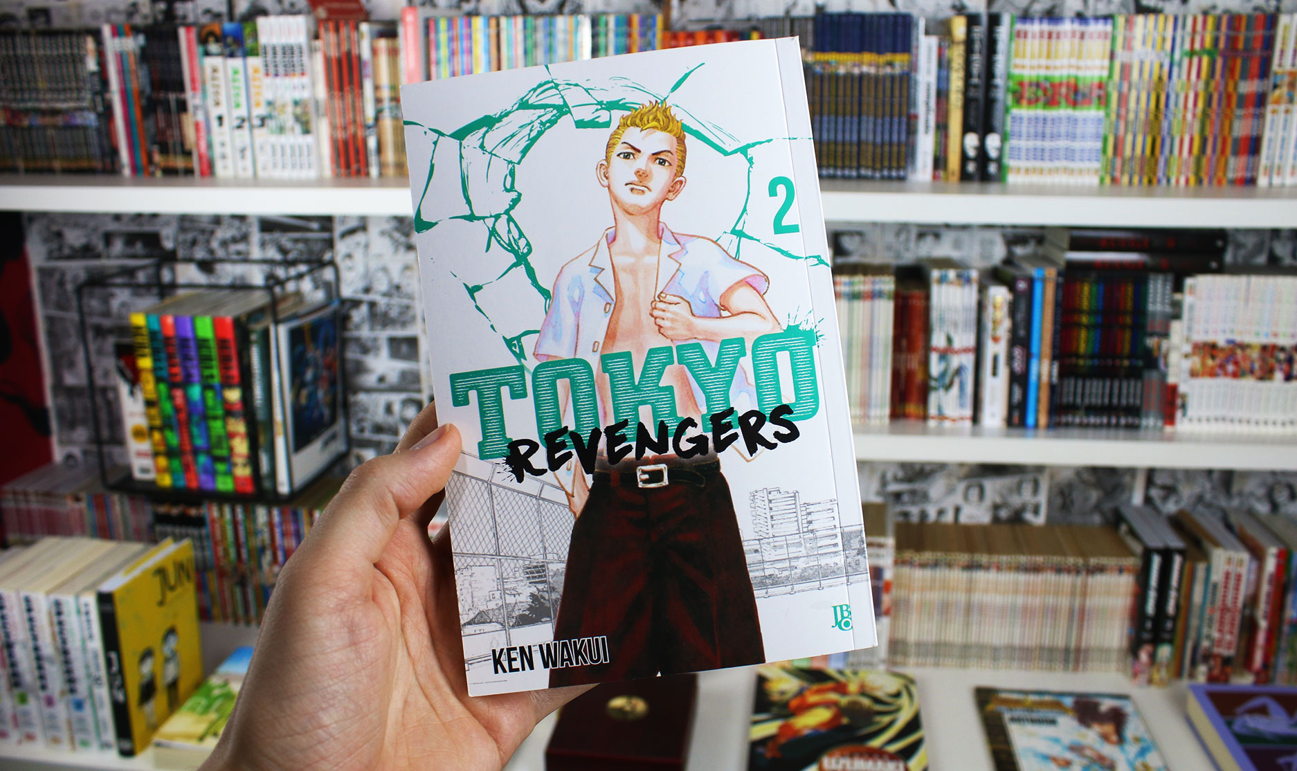 Tokyo Revengers Mangá Volume 1 E 2 - kit Livro Português jbc em Promoção na  Americanas