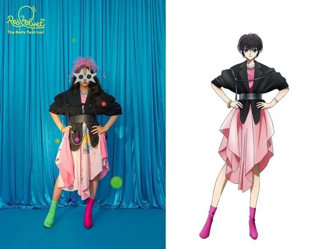 Comparação entre foto do grupo de k-pop Red Velvet e design da personagem Hokuto - as roupas e pose são iguais.