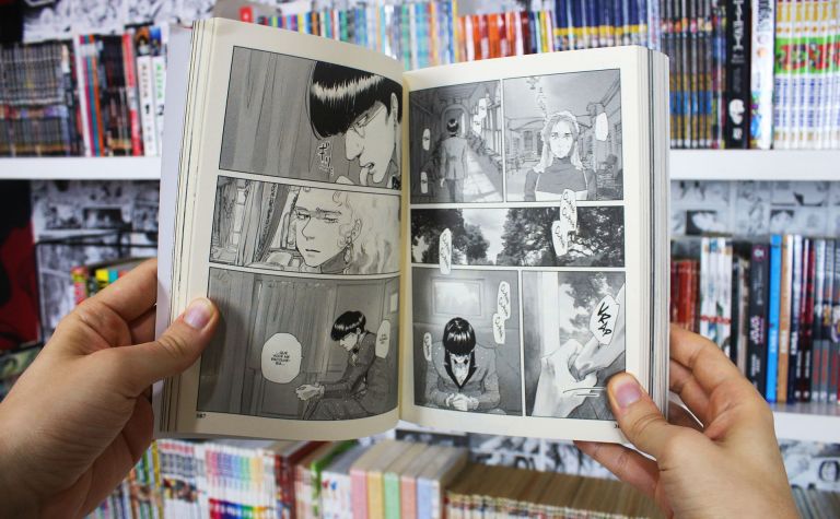 imagem: páginas do volume 2 de A Lanterna de Nix